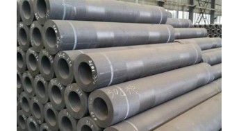 What are the key factors to consider when selecting graphite ele